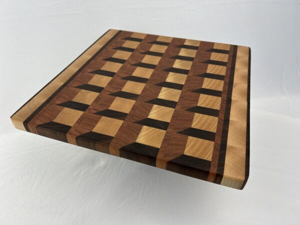 End Grain Cutting Board 290 x 280 x 29mm - Image 3