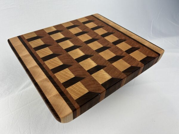 End Grain Cutting Board 280 x 245 x 29mm - Image 2